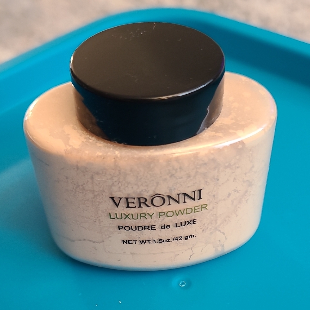 Luxury Setting Powder - Cream